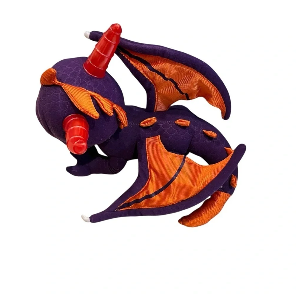 Skylanders 2012 Spyro The Purple Dragon Talking Plush Stuffed Animal Light Up